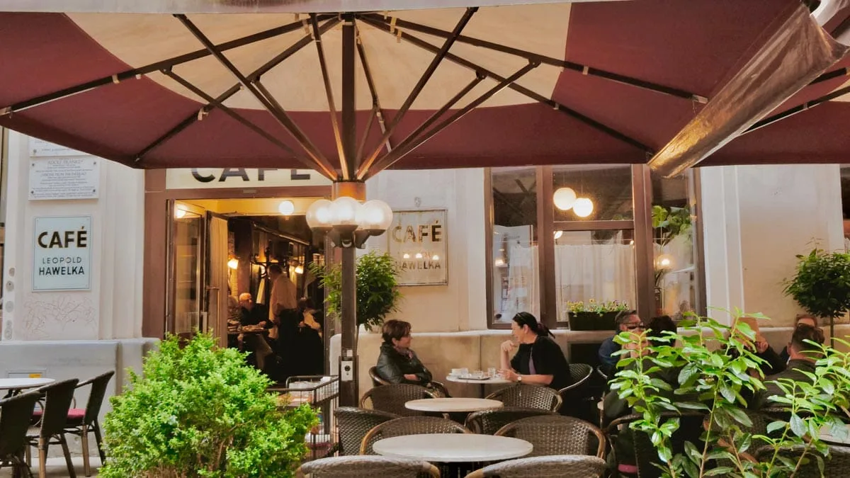 Cafe Bahçe ve Dış Mekan Aydınlatma Çözümleri | Uzman Elektrikçi